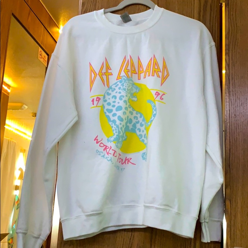 Def leopard sweatshirt